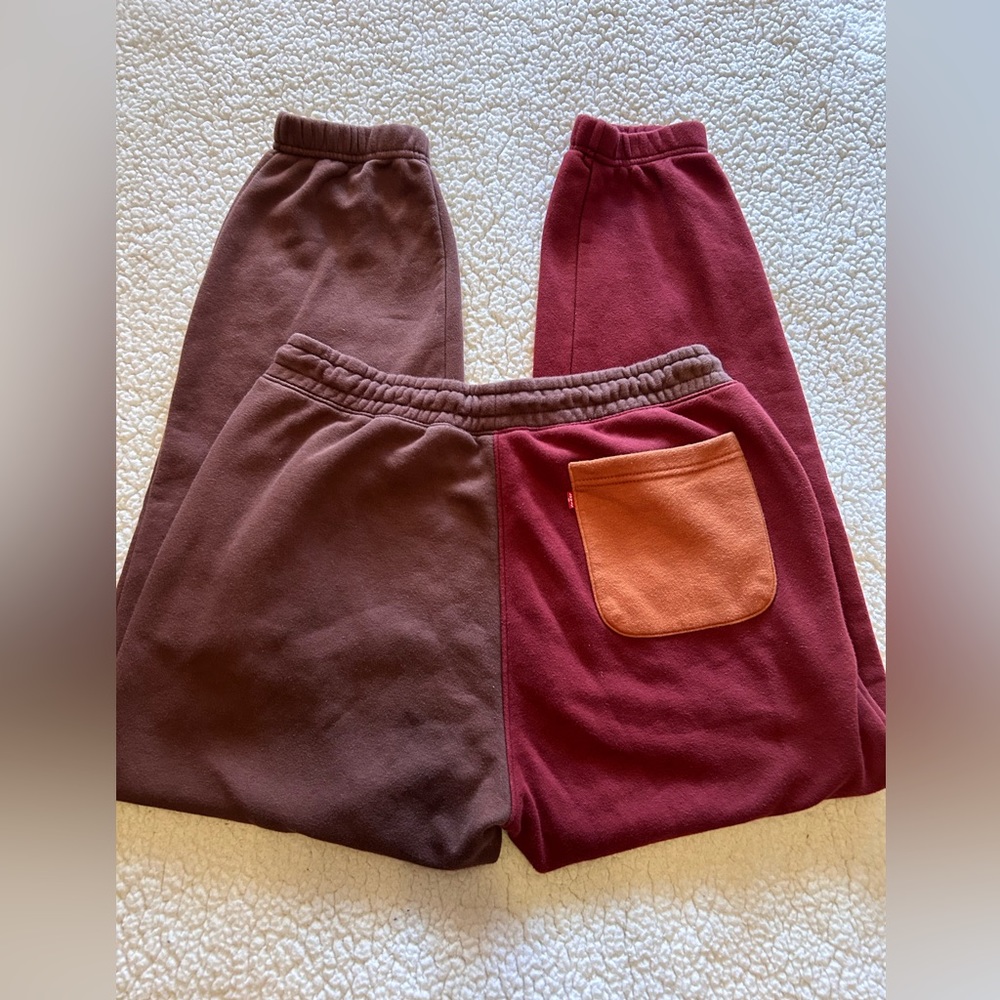 Levi's Two-Tone Sweatpants in Brown and Maroon with Tan Pocket